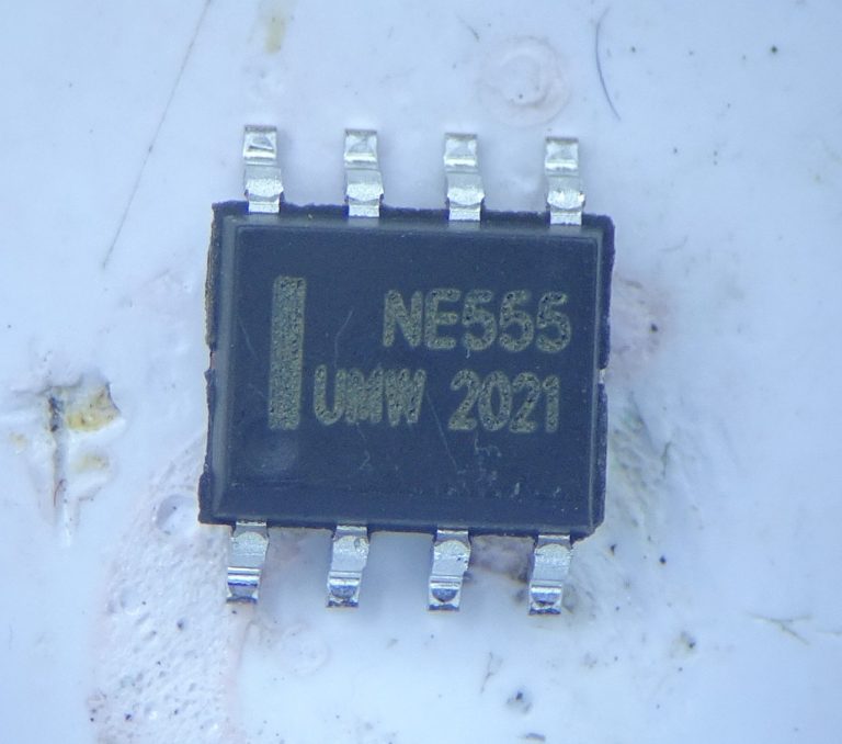 The 555 timer | Tiny Transistors